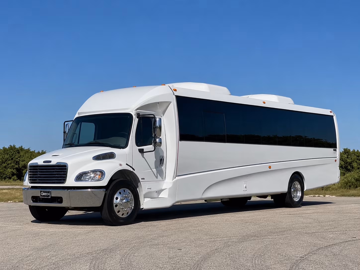 Wellington Birthday, Sweet 16, & Quinceañera Transportation party bus exterior